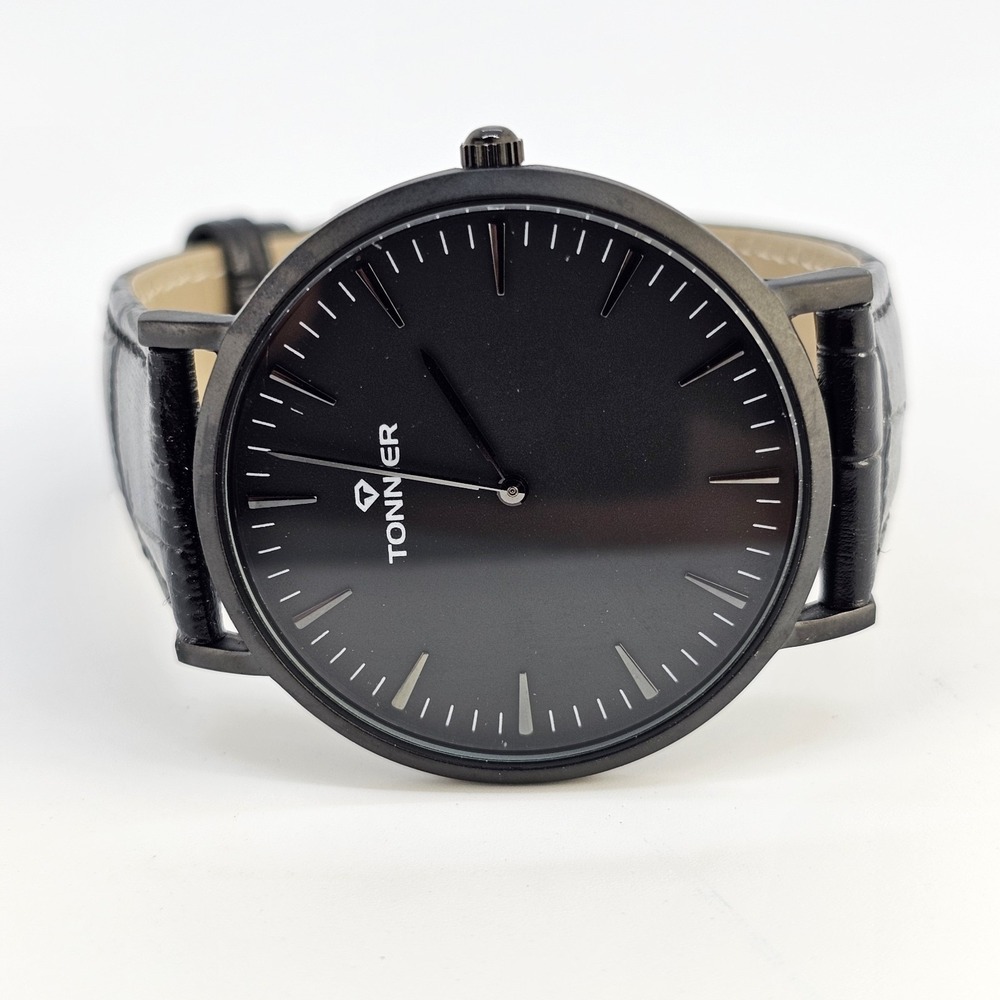 Men's Minimalistic Analog Watch 41MM Black Dial Black Leather Bands New Battery